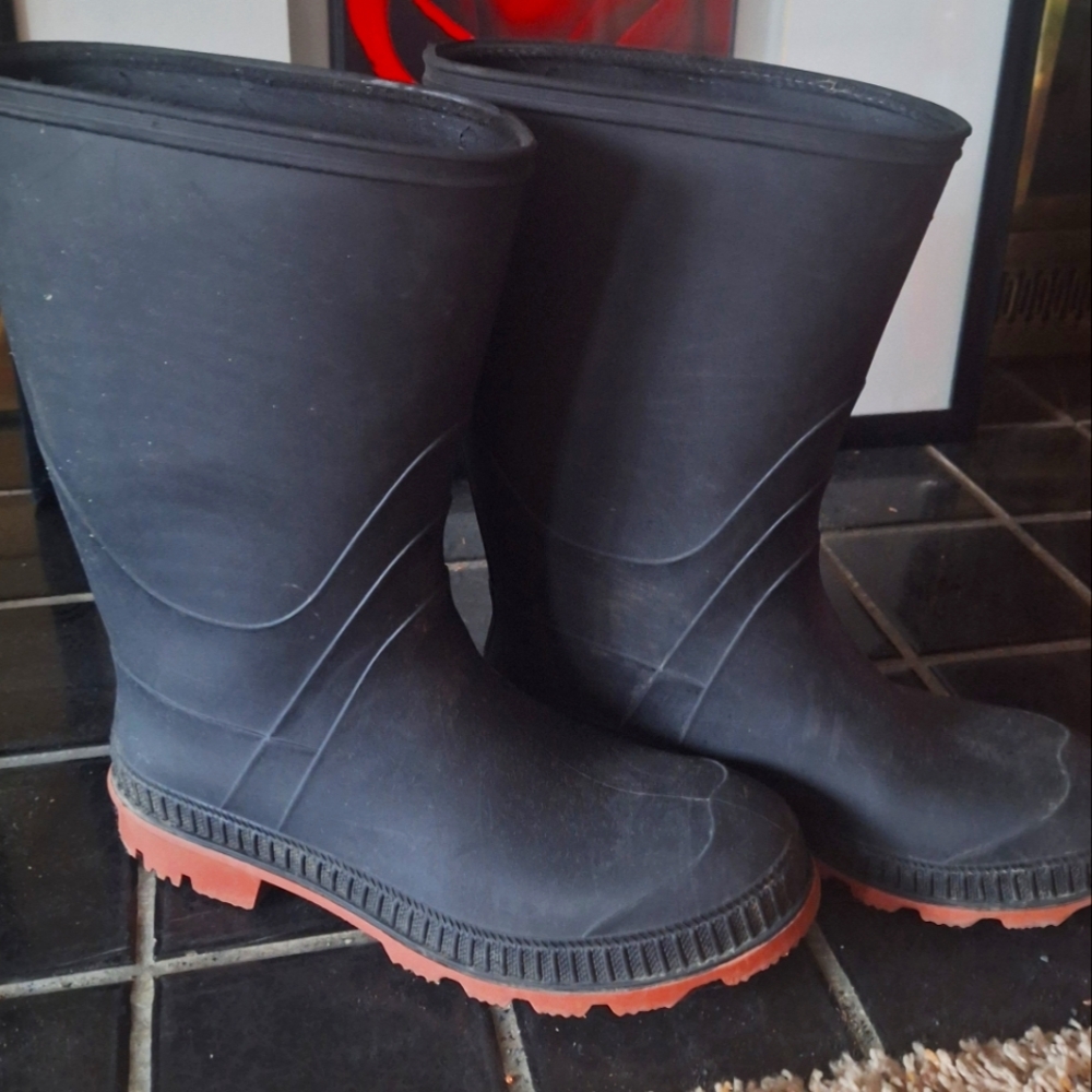 Rain boots